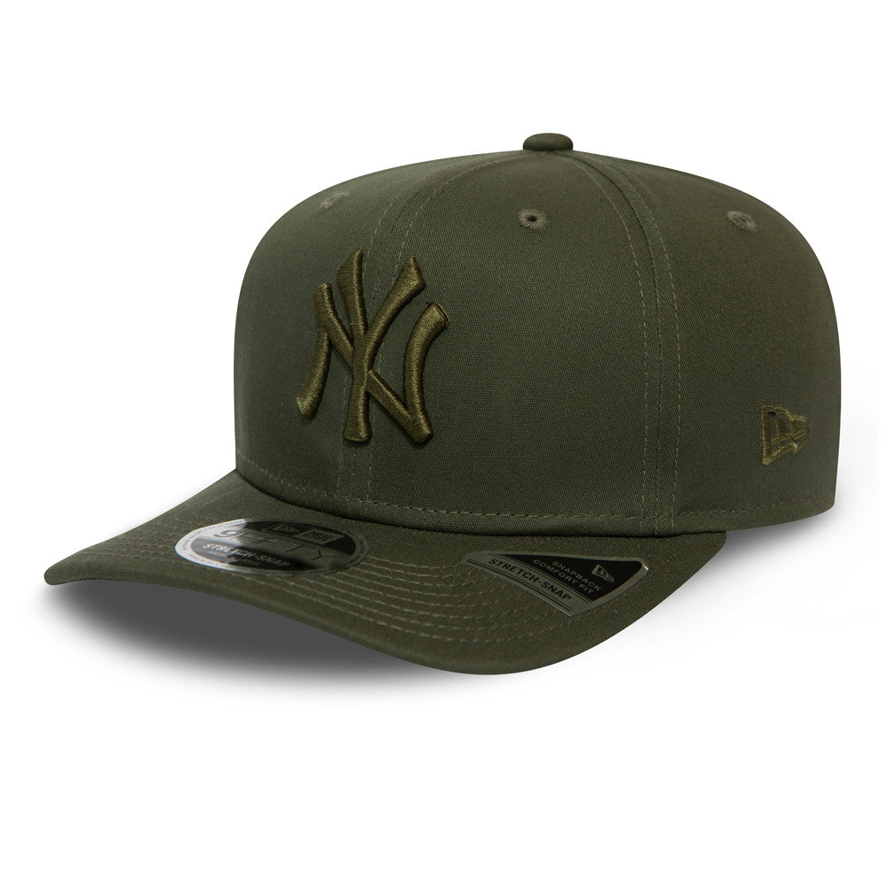 NEW ERA New York Yankees Essential Green 9FIFTY Stretch Snap Cap