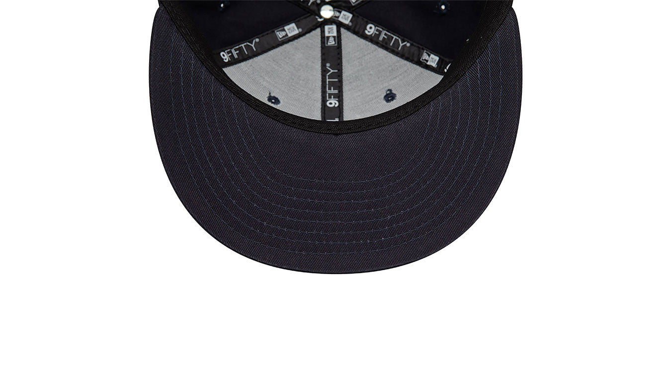 NEW ERA New York Yankees Outline Navy 9FIFTY Snapback Cap