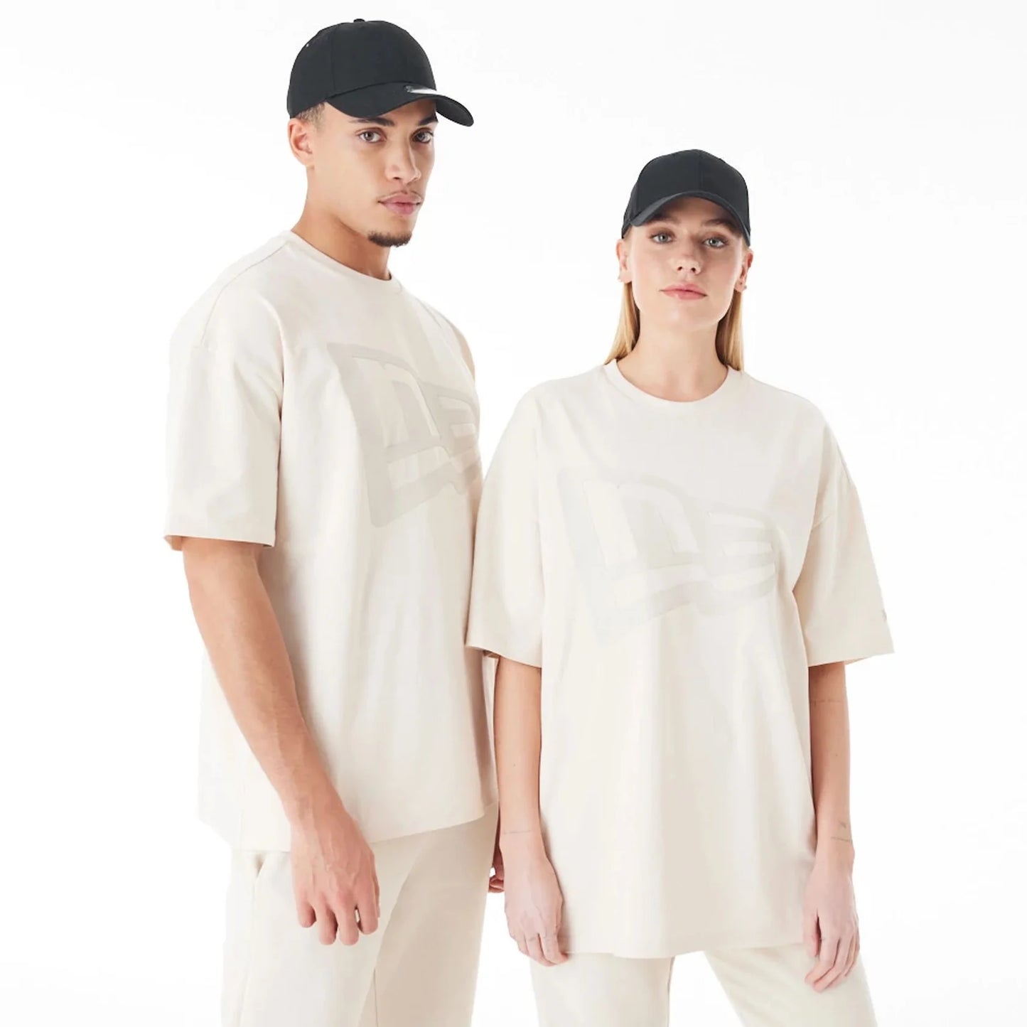 NEW ERA Flag Cream Oversized T-Shirt
