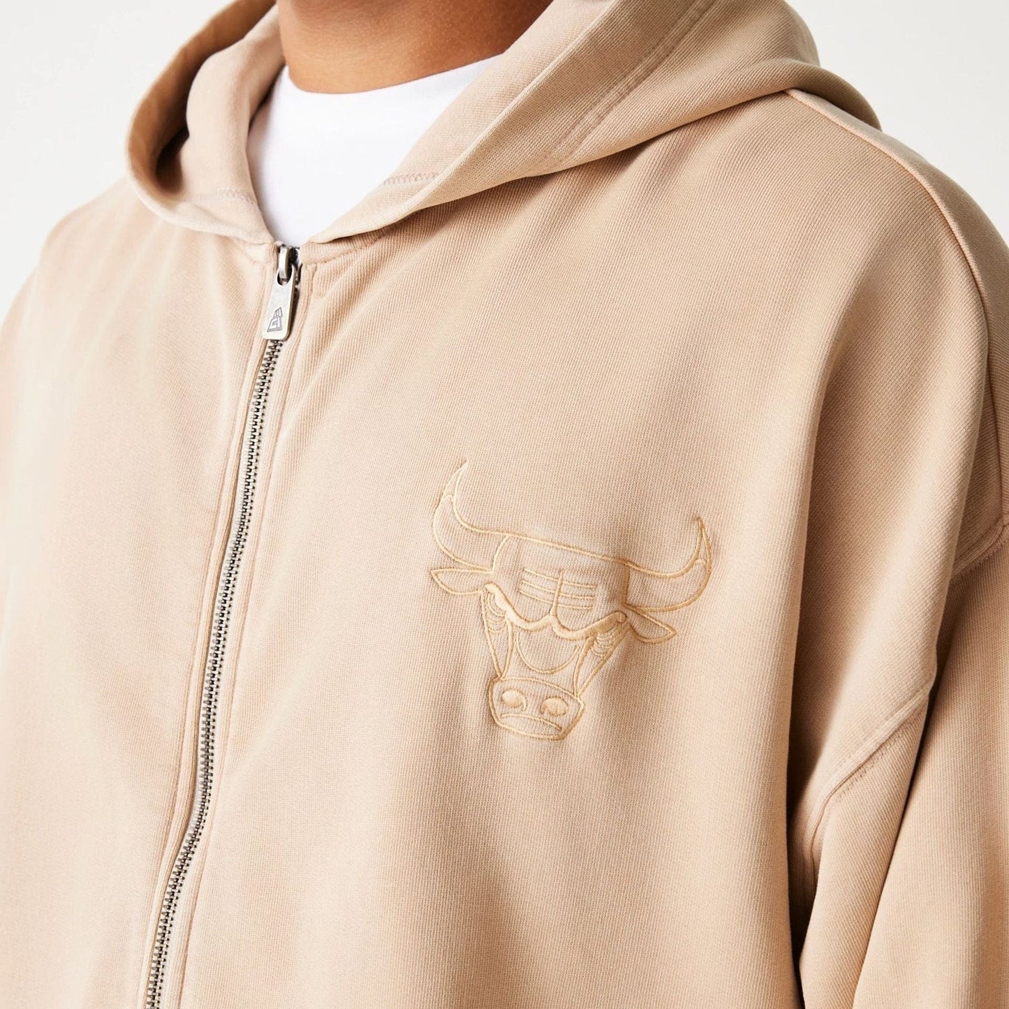 New Era Chicago Bulls NBA Washed Beige Full Zip Hoodie