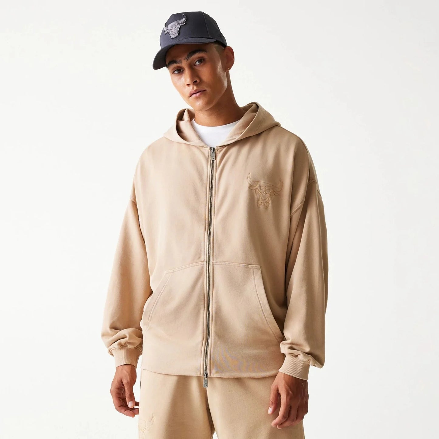 New Era Chicago Bulls NBA Washed Beige Full Zip Hoodie