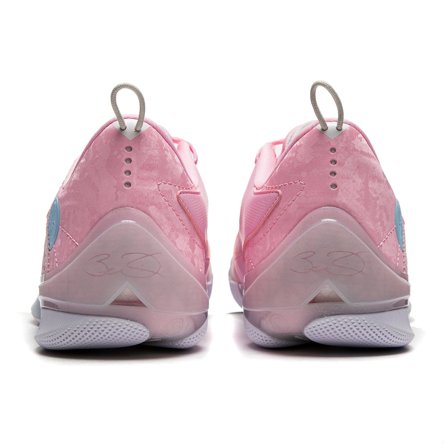 Way of Wade 808 4 Ultra "Family Love"
