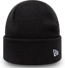 NEW ERA Pop Short Essential All Black Cuff