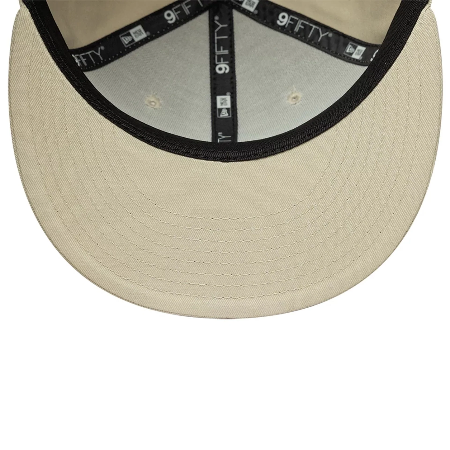 NEW ERA New York Yankees MLB League Essential Light Beige 9FIFTY Snapback Adjustable Cap