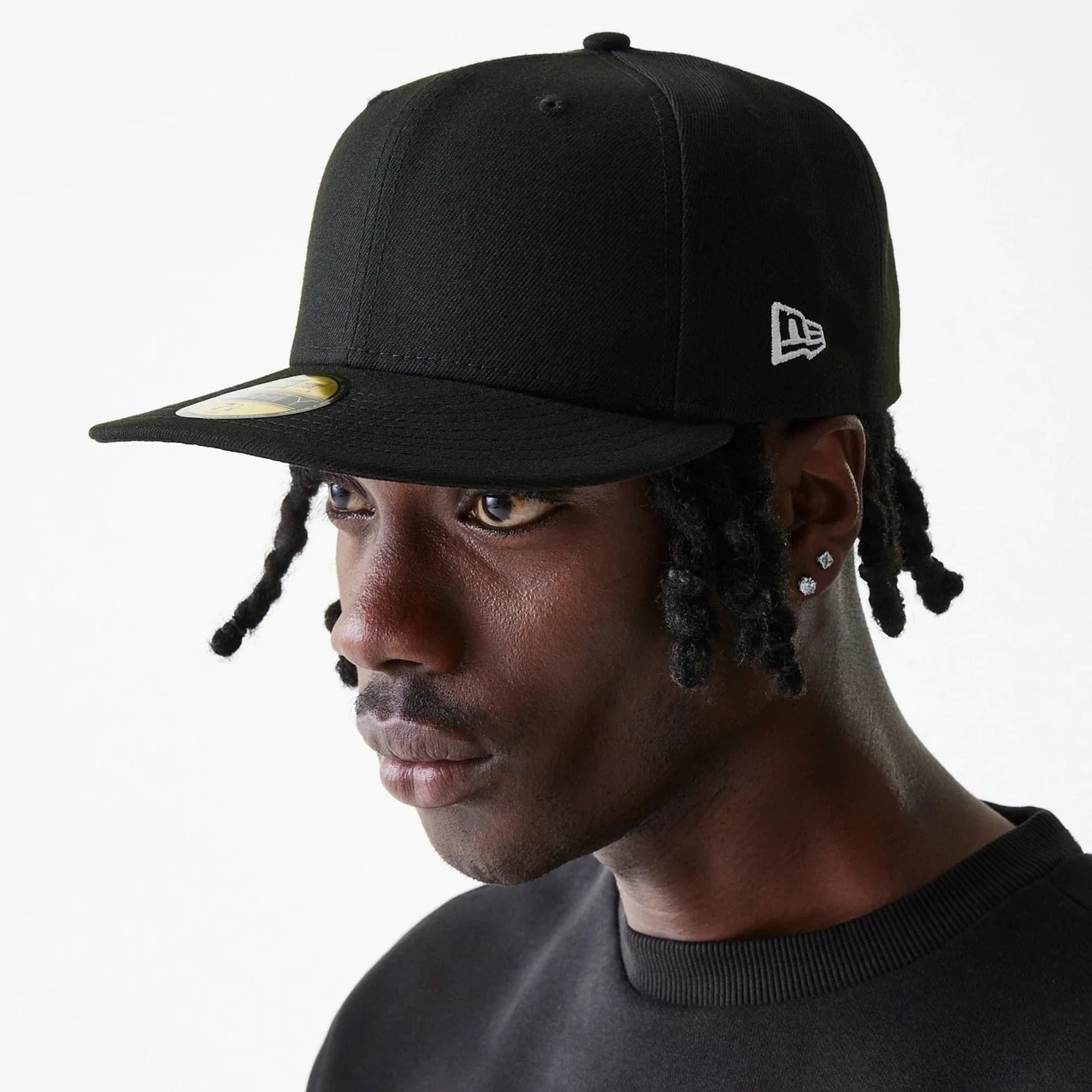 New Era Essential Black 59FIFTY Fitted Cap