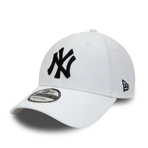 NEW ERA New York Yankees Diamond Era Essential White 9FORTY Adjustable Cap