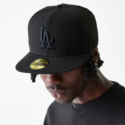 NEW ERA LA Dodgers League Essential Black 59FIFTY Fitted Cap