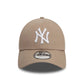 NEW ERA New York Yankees League Essential Pastel Brown 9FORTY Adjustable Cap
