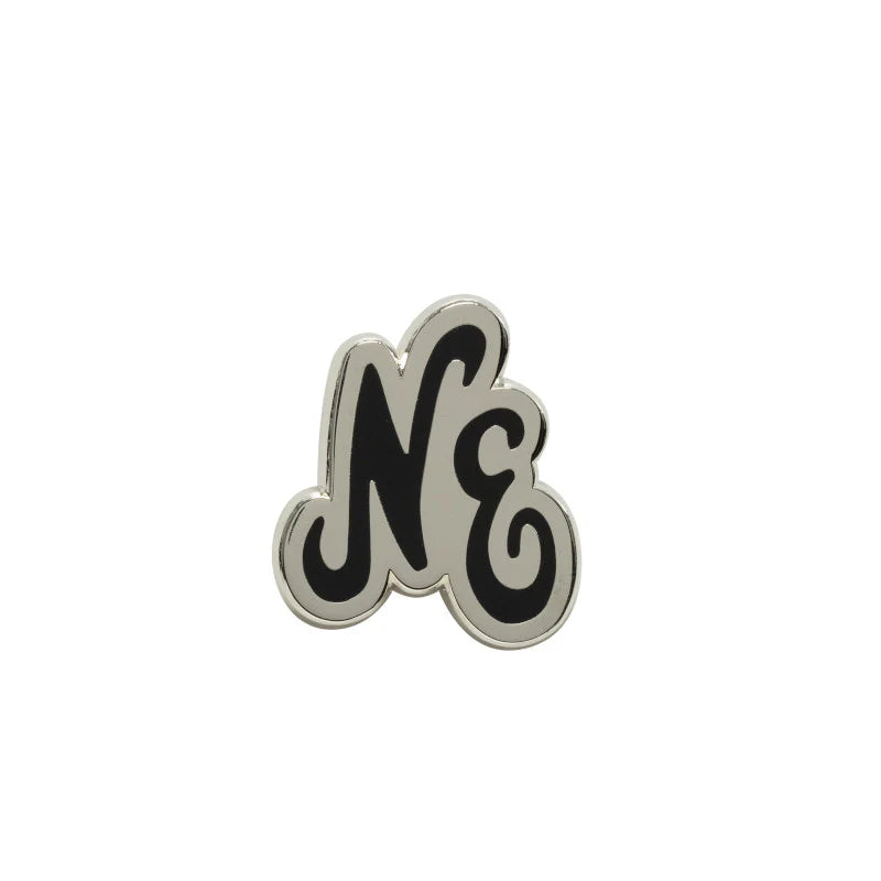 NEW ERA Silver New Era Pin