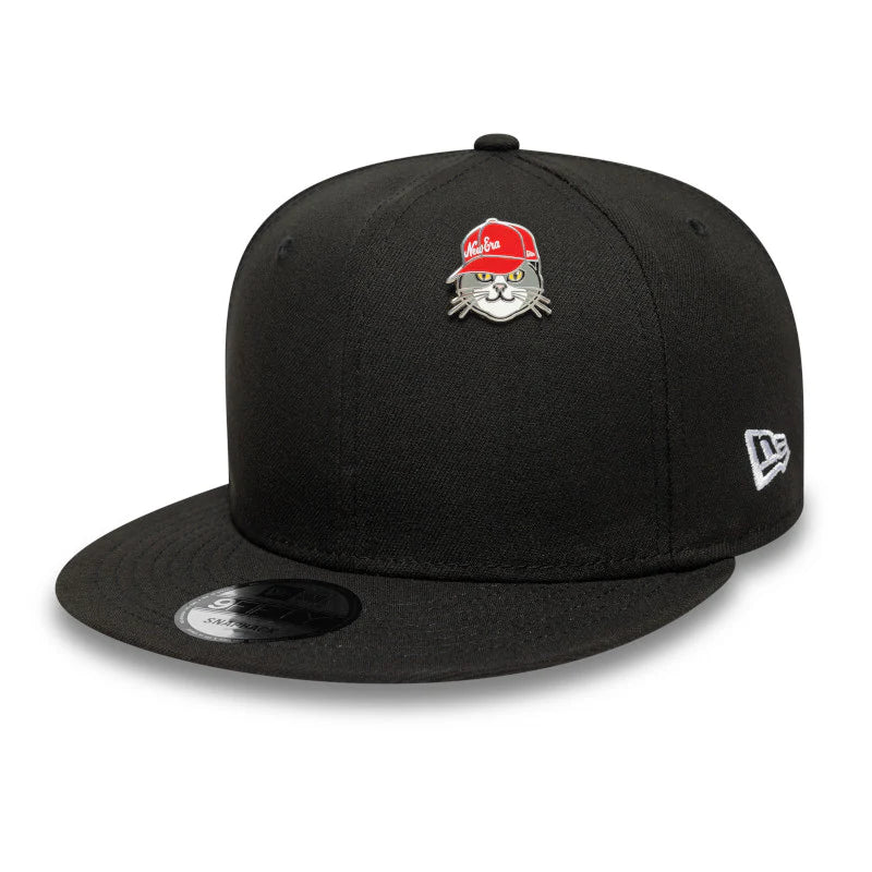 NEW ERA Pin - Cat with a Cap