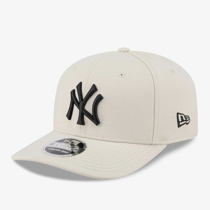 NEW ERA New York Yankees MLB White 9SEVENTY Stretch Snap Adjustable Cap