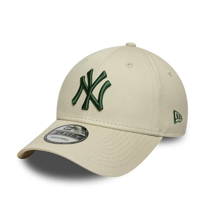 NEW ERA New York Yankees MLB League Essential Cream 9FORTY Adjustable Cap