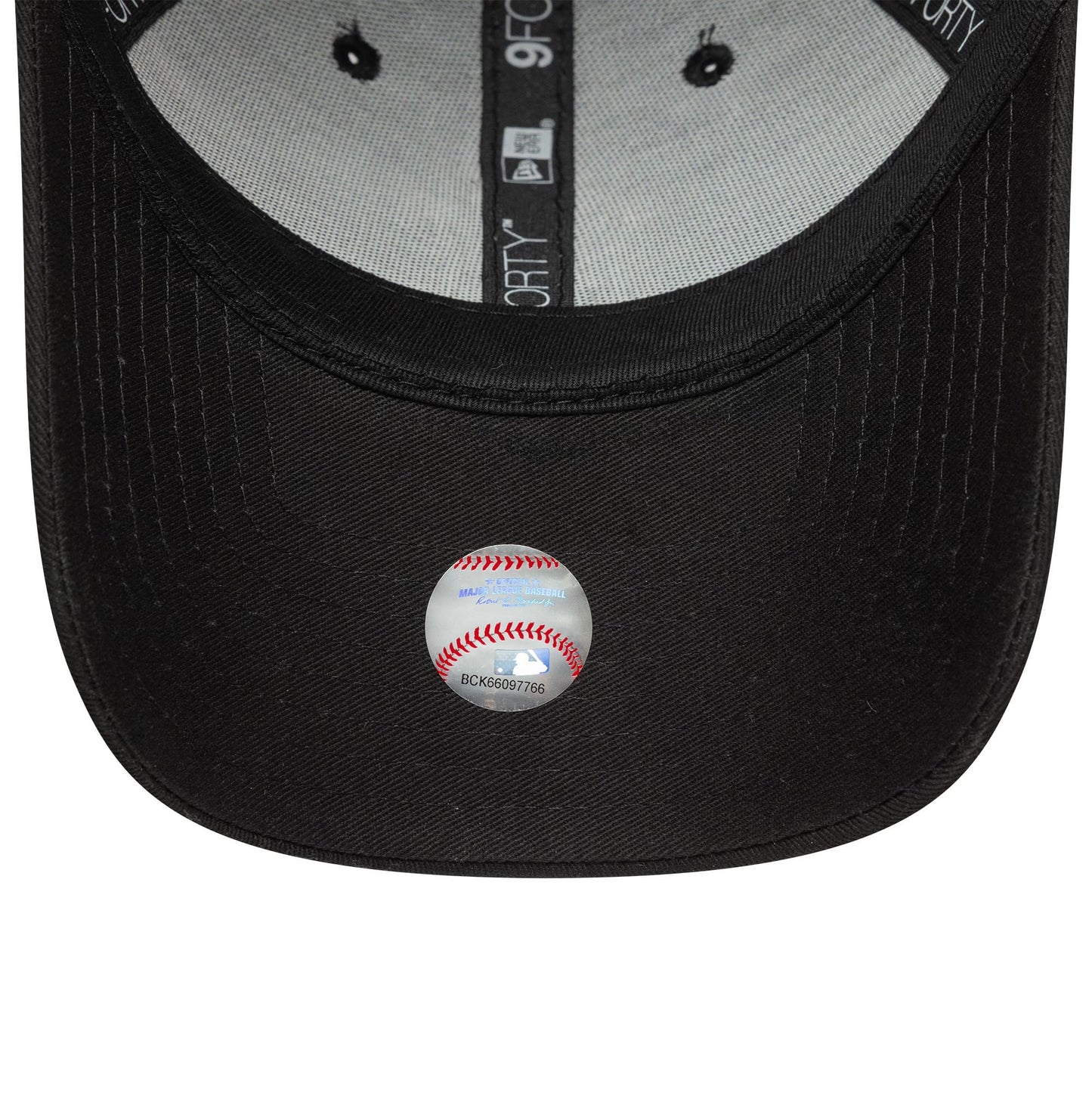 NEW ERA New York Yankees MLB Team Outline Black 9FORTY Adjustable Cap