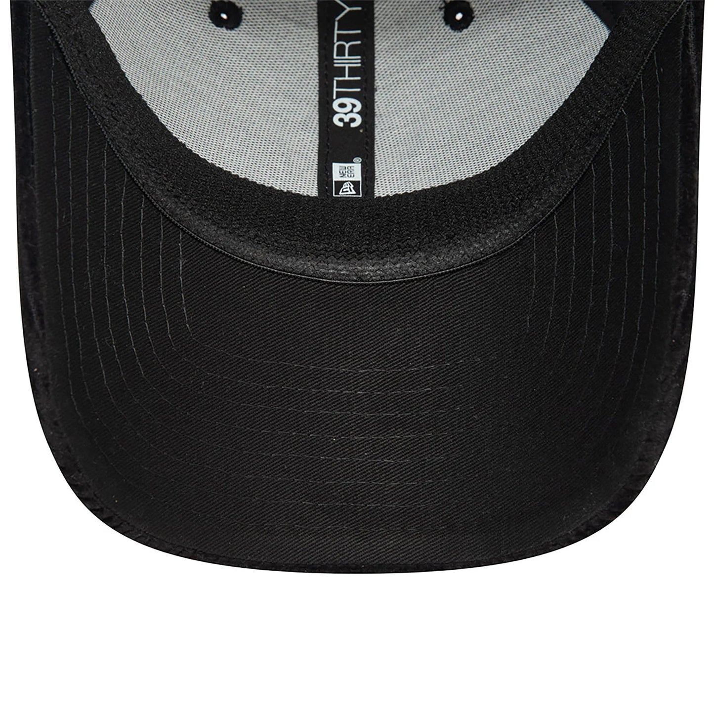 NEW ERA New York Yankees Cord Black 39THIRTY Stretch Fit Cap